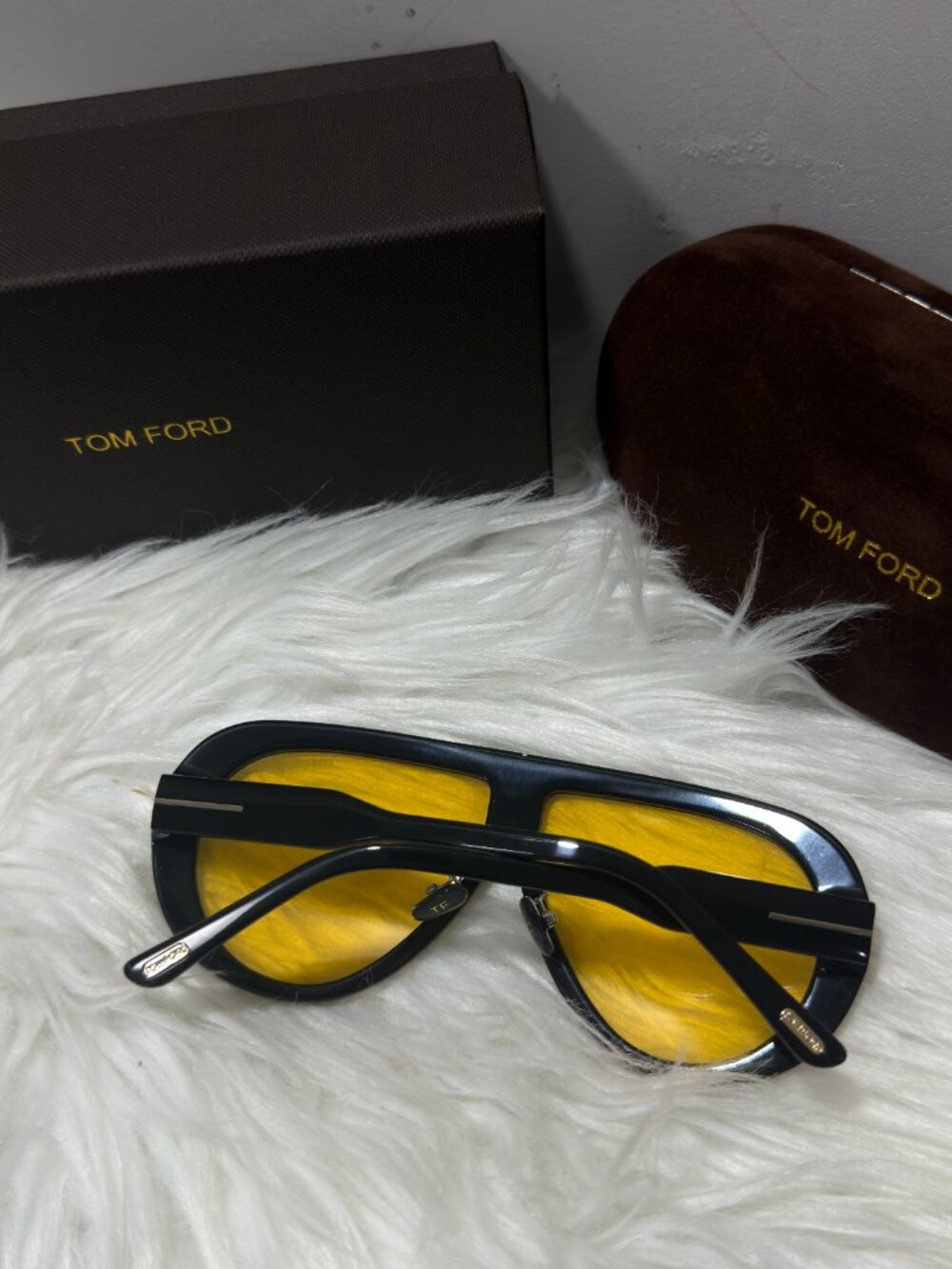 Tom Ford Aviator Sunglasses - Picture 6 of 6